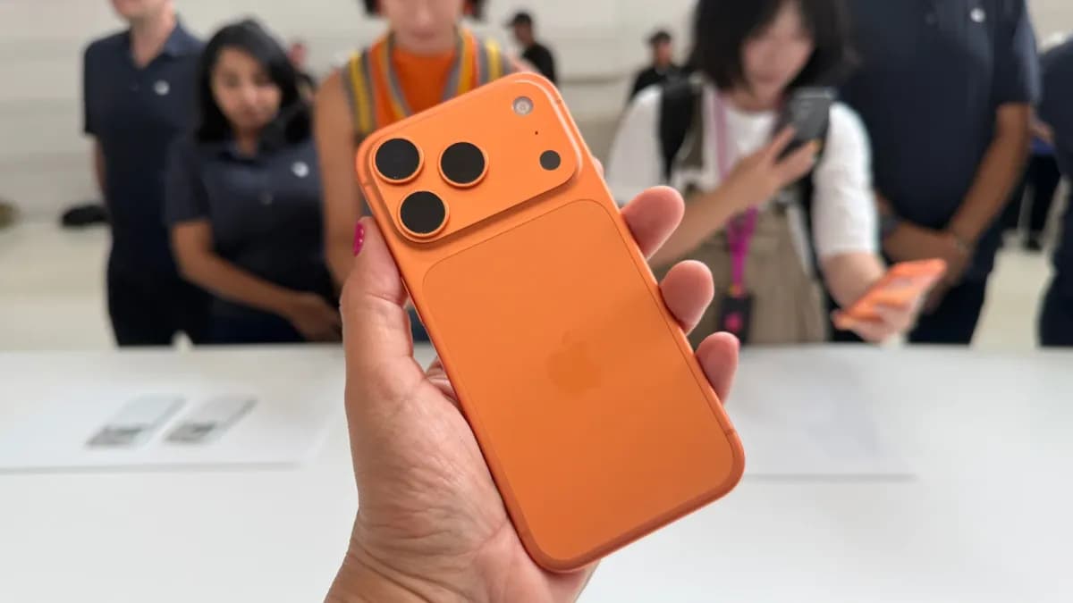 iPhone 17 Pro vue arrière titanium