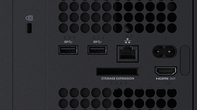 Console Xbox Series X avec câble HDMI branché à l'arrière
