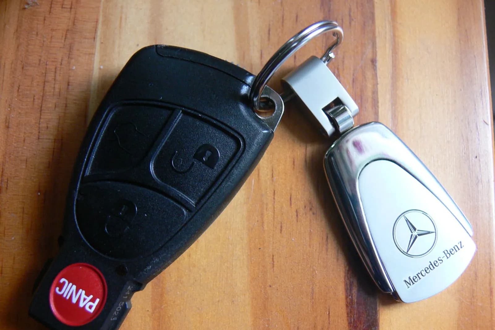 Clé de voiture avec télécommande